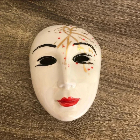 Vtg Hand Painted Porcelain Mask - Picture 1 of 8